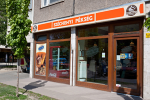 Dunaújváros, Római körút 4-6. péktermékek péksütemény bolt